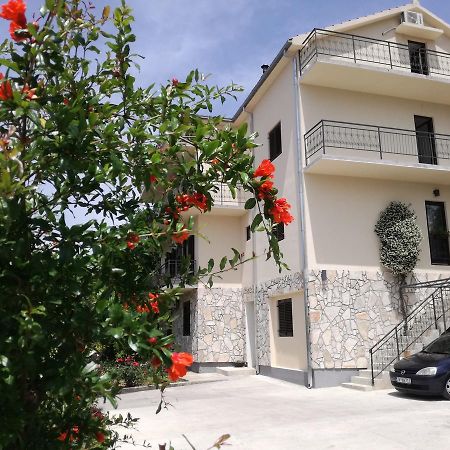 Milosavljevic Apartments Tivat Dış mekan fotoğraf