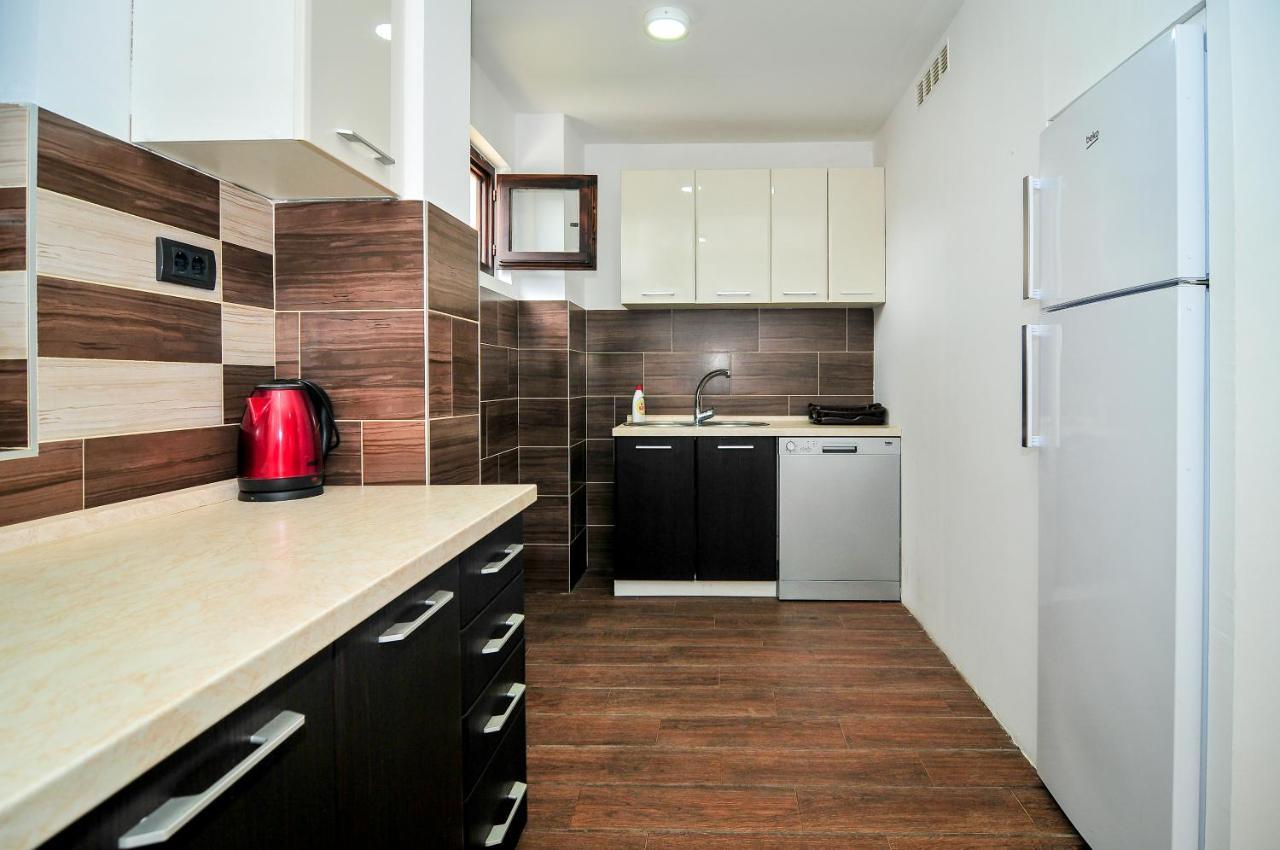Milosavljevic Apartments Tivat Dış mekan fotoğraf