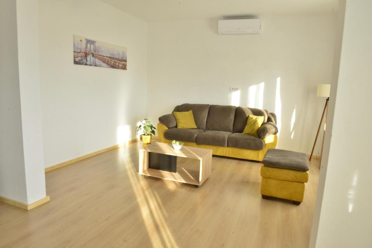 Milosavljevic Apartments Tivat Dış mekan fotoğraf