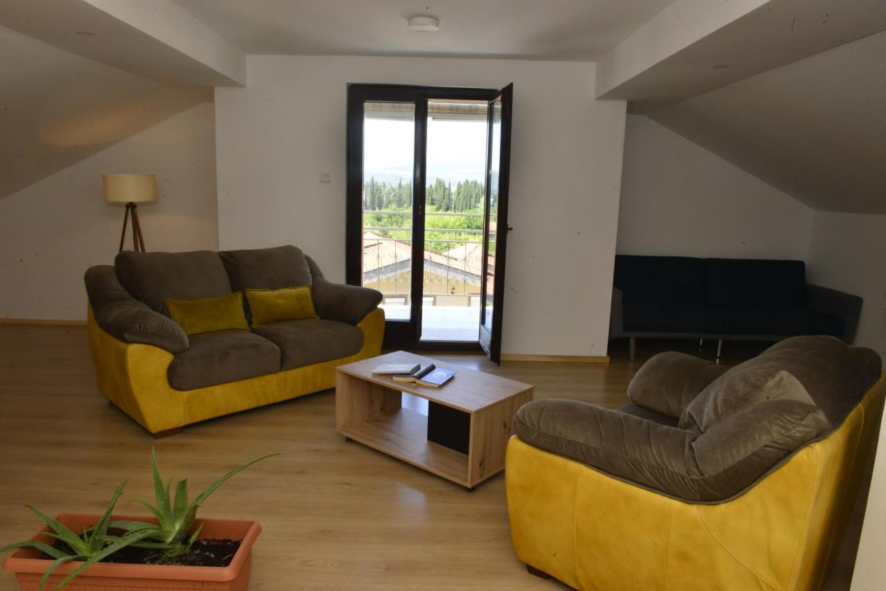 Milosavljevic Apartments Tivat Dış mekan fotoğraf