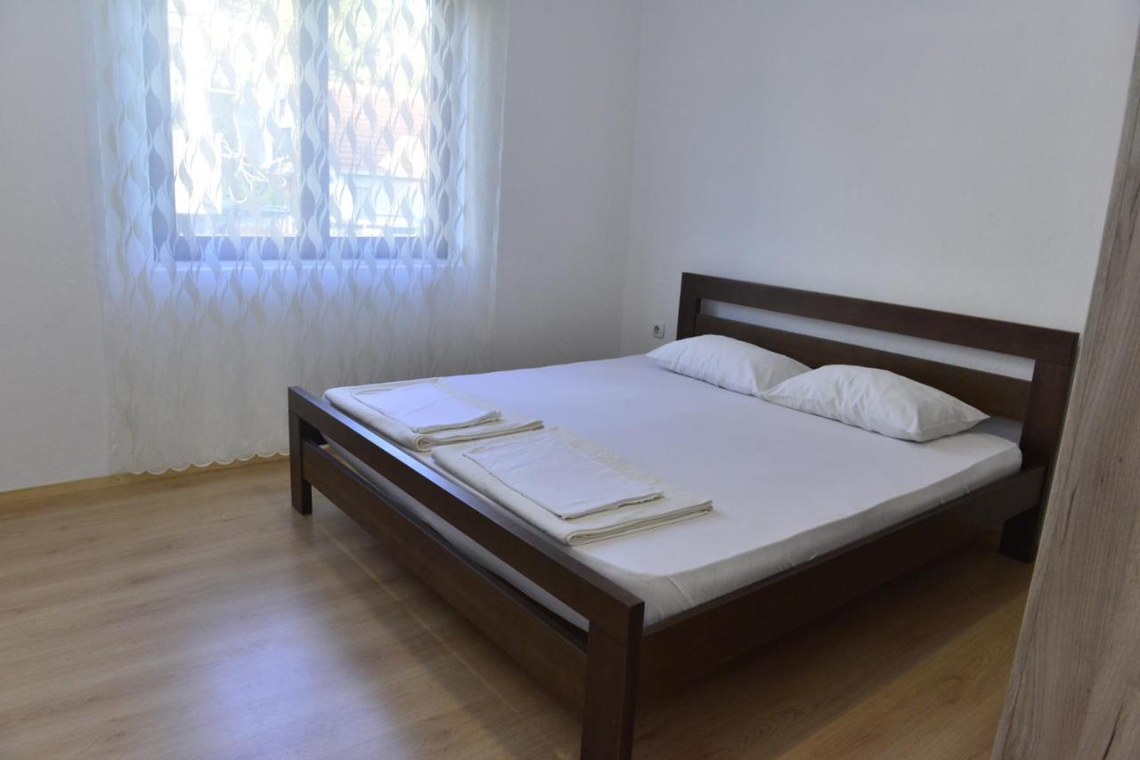 Milosavljevic Apartments Tivat Dış mekan fotoğraf